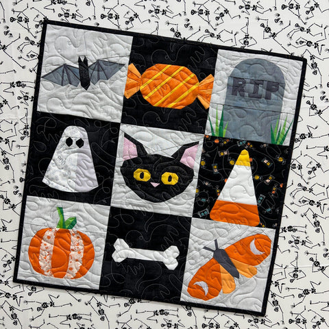Hunter's Design Studio HDS Frightful Minis Halloween Foundation Paper Piecing FPP Printed Mini Quilt Wall Hanging Pattern