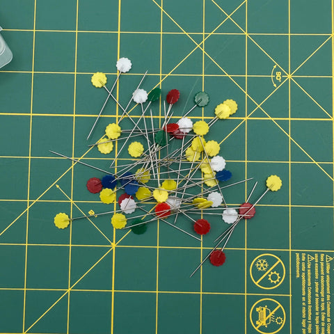 Heat Resistant Flower Head Flat Pins Red Green Blue White Yellow Sewing Notion Quilting Pins 50 Pack 2 Inch